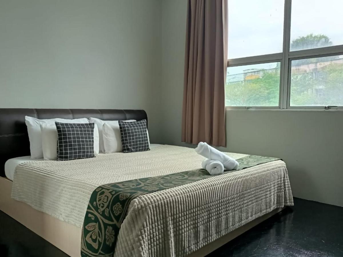 Oyasumi Hotel Kulim Buitenkant foto