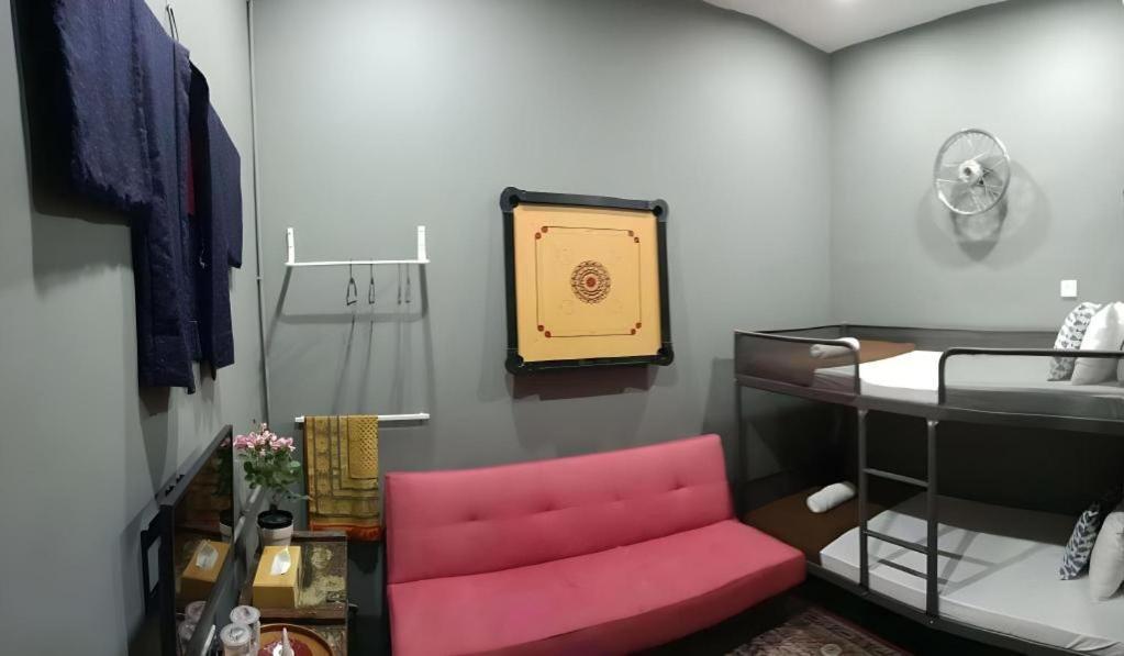 Oyasumi Hotel Kulim Buitenkant foto