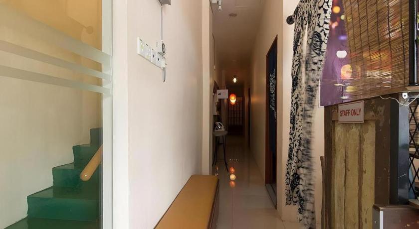 Oyasumi Hotel Kulim Buitenkant foto